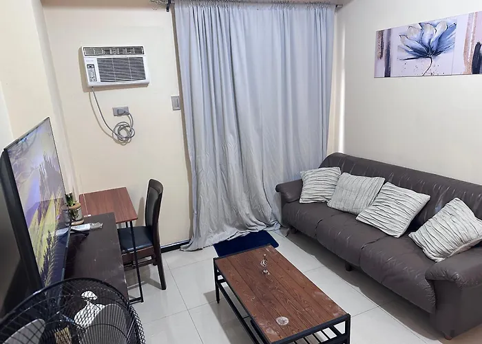 Bay Sunset In Pasay With Balcony,pool, Fast Wifi Near Naia Airport , Moa, Picc, Us Embassy Apartment